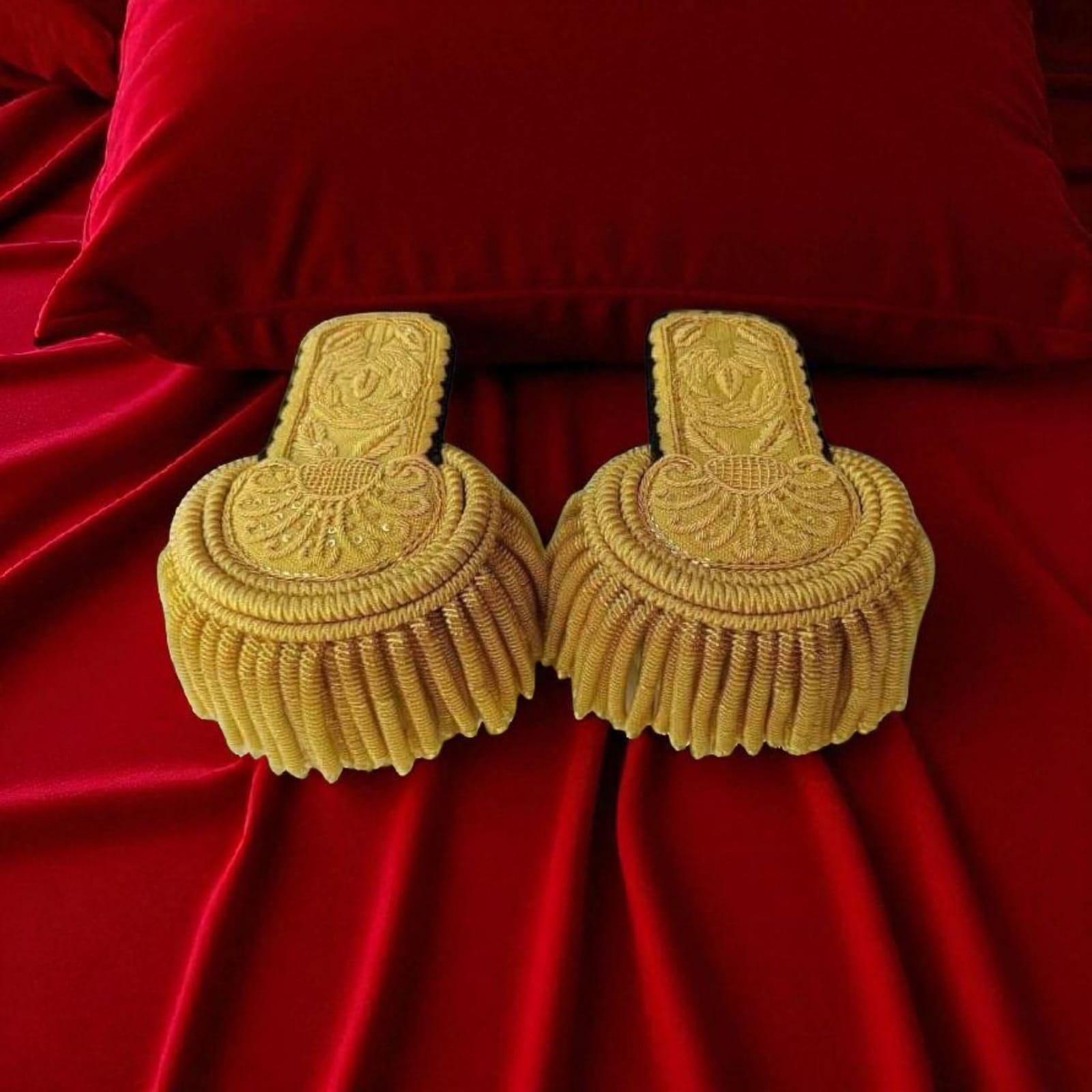 Napoleonic General Officer Epaulette: 18th Century Gold Fringe Military Costume